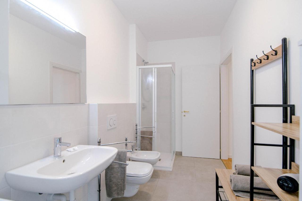 Apartamento Dodo Red -By House Of Travelers- Como Exterior foto