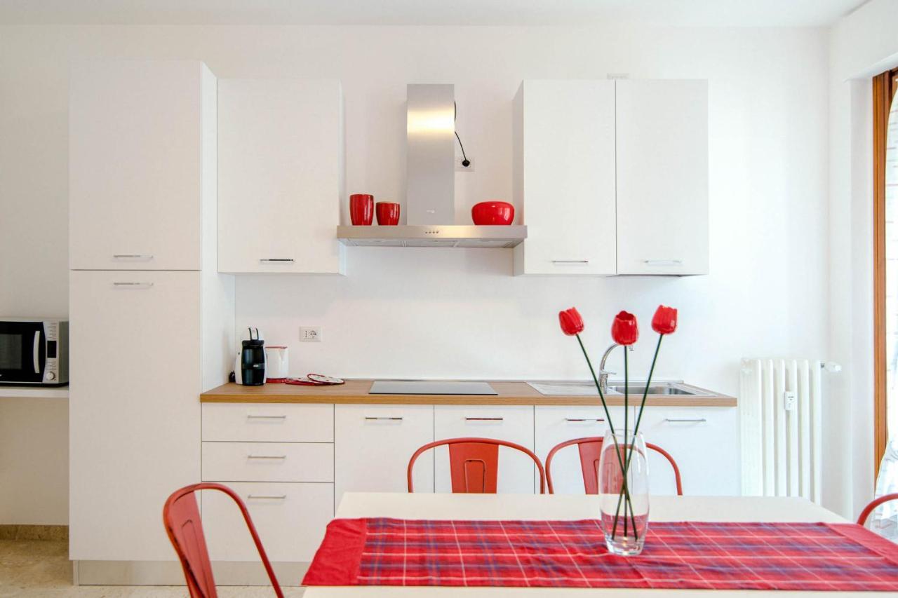 Apartamento Dodo Red -By House Of Travelers- Como Exterior foto